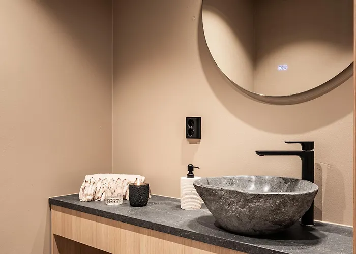 Draivi A By Hilla - 3br And Alcove *